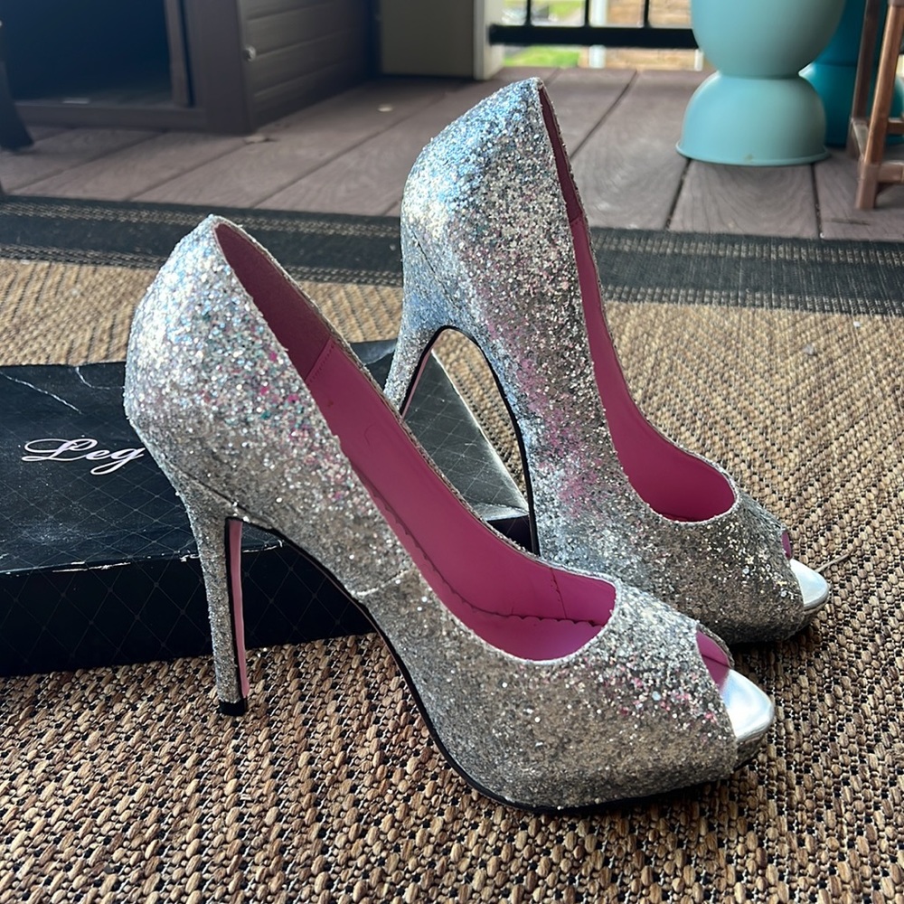 Silver Sparkle Peep-Toe High Heals